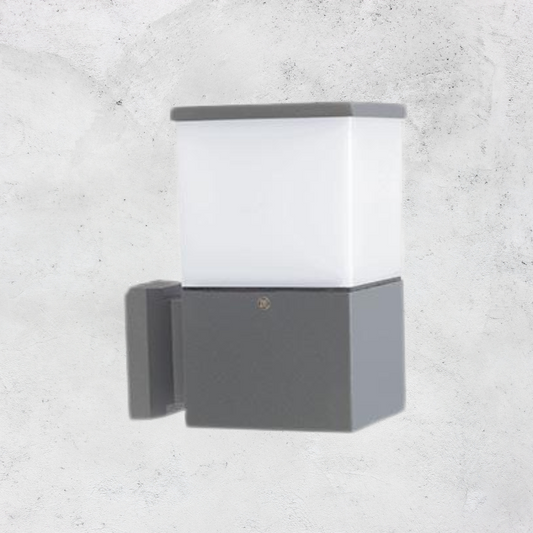 Slick Wall Light